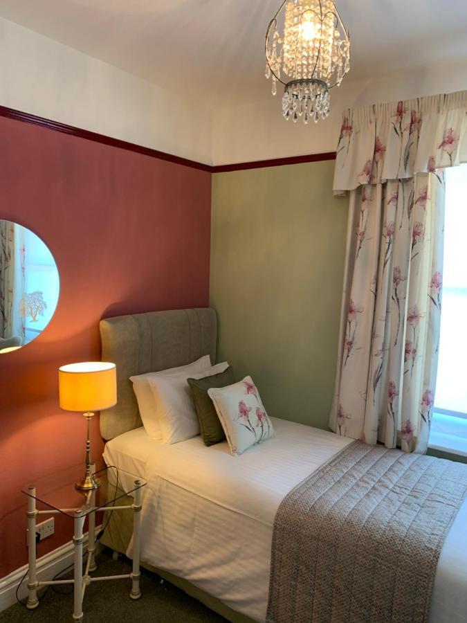 Glendower House Hotel Minehead Bagian luar foto